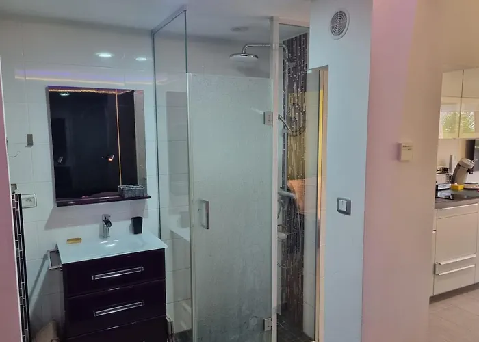 Naturiste Cap D'agde Port Venus 7